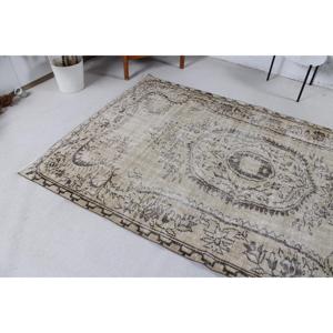 Alfombra Turca Vintage, Alfombra de 5.2x8.4 pies, Alfombra Oriental de Lana Marrón y Blanca - Product Image 2