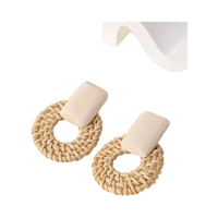Top Tendance Unique Style Bohème Léger Été Rotin Goutte Boucle D'oreille pour Cadeau et Beauté pour Dames Fabriqué au Vietnam
