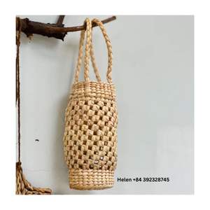 Vietnam CREATIVE 2025 Nouveauté : Housse de protection jetable en jacinthe d'eau pour bouteilles et gobelets, faite à la main - Product Image 2