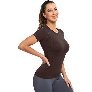 Camiseta de cuello en V para mujer, ajustada, de manga corta, tela modal suave, transpirable, de secado rápido, para entrenamiento. - Product Image 2