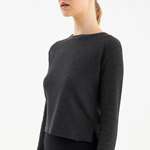 เสื้อสเวตเตอร์คอลูกเรือโอเวอร์ไซส์สำหรับผู้หญิงเสื้อสเวตเตอร์ถักผ้าคอตตอนขนแกะหรูหราพิมพ์โลโก้ได้ - Product Image 2