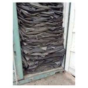 Chambre à air premium en caoutchouc butyle de récupération, haute cristallinité, grade A, creuse, couleurs mélangées, emballée, origine Royaume-Uni, modèle TG8F4D5 - Product Image 3