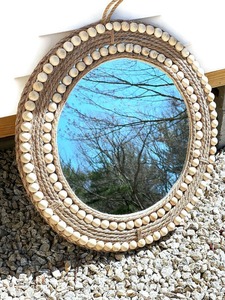 Espejo de Maquillaje Plegable Portátil Hecho a Mano con Cristal Redondo y Diseño de Gatito, Ecológico, para Decoración de Pared del Hogar - Product Image 2