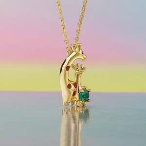 Jeulia Sweet Scene Mom and Baby <b>Giraffe</b> Sterling Silver Pendant <b>Necklace</b> - Product Image 5