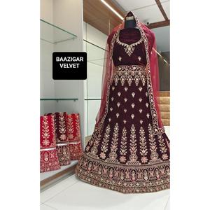 Traje étnico indio moderno de calidad superior Lehenga Choli de terciopelo elegante con diseños elegantes para ocasiones de FIESTA DE LA India - Product Image 6