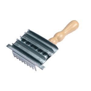 Peine de curry de animales con mango de madera y herramienta de aseo de cabeza de acero inoxidable para ganado, instrumentos veterinarios anchos disponibles - Product Image 2