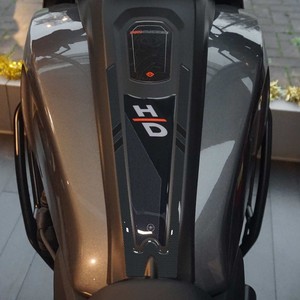 Adesivo Protettivo 3D per Serbatoio Moto Compatibile con Harley Davidson Pan America, Decalcomanie Personalizzabili - Product Image 1