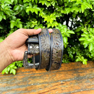 Ceinture Western en cuir de vache véritable R M INTERNATION, faite à la main, vert olive, avec un motif paisley classique, boucle en métal, pour les occasions spéciales - Product Image 2
