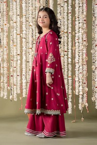 Lehenga Choli Formal Estilo Pakistaní Bordado en Acrílico para Niñas con Escote Elegante y Mangas de Red para Eventos Culturales - Product Image 4