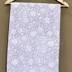Tela de Algodón Estampada a Mano con Diseño Floral de Lavanda: Estampado Mughal para Coser y Acolchar por Yarda - Product Image 1