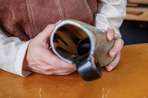 HAuthentic Viking Horn Mug-Taza tradicional para beber hidromiel para festivales medievales y ferias renacentistas de artesanías de lujo - Product Image 6