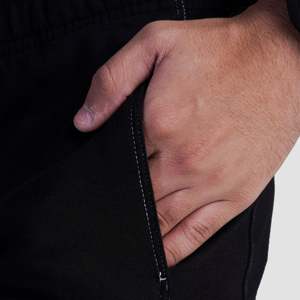 Pantalones Cortos Deportivos GA Negros Boost XS de Cintura Media con Cierre Elástico Cómodo, Estilo Cargo con Decoración de Logotipo y Técnicas Oscuras - Product Image 5