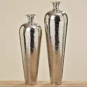 Vase à fleurs en métal design pour décoration de mariage, d'intérieur, de sol, pour salon, jardin et extérieur par décor Impex - Product Image 1