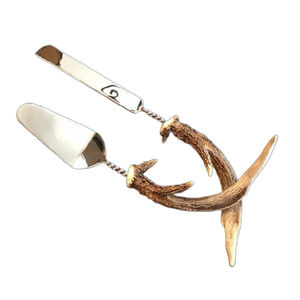 Ensemble couteau et serveur à gâteau de mariage avec manche en bois au design personnalisé pour les fêtes, les anniversaires, les mariages et les restaurants - Product Image 2