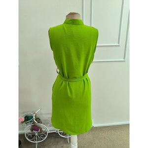 Robe courte Aerobin sans manches à col en V et boutonnée sur le devant avec ceinture pour femme, 35282 - Vert - Product Image 6