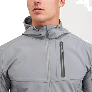 Veste softshell d'extérieur personnalisée, résistante au vent, imperméable, conçue pour la randonnée, les voyages, le travail, le port quotidien - Product Image 3