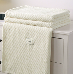 ผ้าห่มคลาสสิกที่เรียบง่าย อบอุ่น นุ่มสบาย - Product Image 4