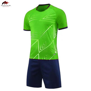 Maillot de football personnalisable de haute qualité pour homme – Meilleur stock, uniforme d'entraînement pour adulte, service OEM, manches courtes, respirant - Product Image 3