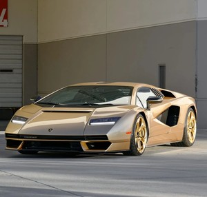 Lamborghini Countach LPI 800-4 2023, Motor V12 de 6.5 Litros, Motor Eléctrico de 48 Voltios - Product Image 1