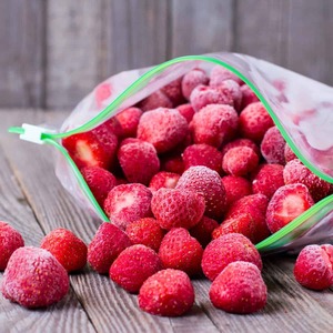 Fresas congeladas dulces congeladas maduras a granel Fresas congeladas empaquetadas con sabor a fruta pura 100% de cosecha fresca natural - Product Image 3