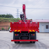 La grue à bras télescopique de transport de levage montée sur camion Haoman 8 tonnes de la Chine prix réduit hydraulique Kato
