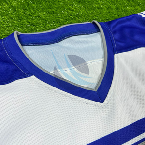 เสื้อเจอร์ซีย์ฮ็อกกี้น้ำแข็งระเหิดสามารถปรับแต่งได้พร้อมหมายเลขและโลโก้ส่วนตัวสำหรับทีมและลีกการฝึกซ้อม - Product Image 4