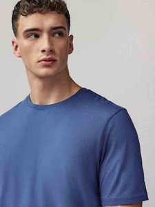 เสื้อยืดผ้าฝ้ายเนื้อนุ่มสำหรับผู้ชายเครื่องแต่งกายแนวสตรีทเสื้อผ้าแฟชั่นลำลองสำหรับใช้ในชีวิตประจำวันในยิมการเดินทางจำนวนมาก - Product Image 4