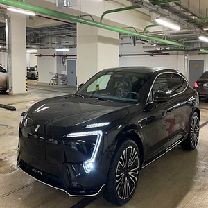 2022 2023 2024 2025 2026 Voitures de luxe d'occasion et neuves, bon marché et en stock spécial Avatr 11 SUV Avatr 12 Cars - Product Image 1