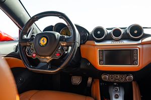 รถเฟอร์รารี่ แคลิฟอร์เนีย ที ปี 2017 มือสอง สภาพดี ราคาสุดคุ้ม - Product Image 2