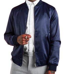 Vente en gros de vestes Letterman de style High Street pour hommes, blouson universitaire, veste en satin fin pour l'hiver disponible OEM - Product Image 1