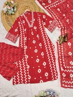 Set Kurti V-Neck Bordir Sutra Georgette Multi Warna Desain Etnik Modern Buatan Tangan Terinspirasi Selebriti SHREE INDIAN EXPORTS