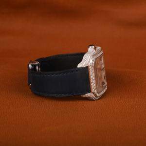 Montre en diamant de luxe avec ceinture en cuir bleu Moissanite ronde coupe demi glacé classique Date romaine Caractéristiques cadran carré de 41mm - Product Image 5