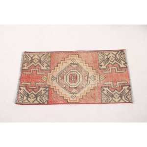 Vintage Turkish Wool Rug 1.3x2.6 ft Small Rug Red <b>Brown</b> Patchwork Design Eco-Friendly Latex Backing - Product Image 5