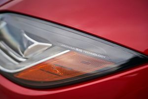 2020 Jaguar I Pace EV400 394hp DualMotor AWD con suspensión neumática Dirección izquierda Célula de combustible en su mayoría sin modificar en venta AE - Product Image 6