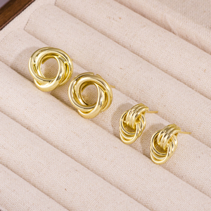 Vente en gros de boucles d'oreilles de haute qualité bijoux de mode plaqué or 18 carats en laiton délicat cercle <span class=keywords><strong>noeud</strong></span> boucles d'oreilles pour les femmes - Product Image 4