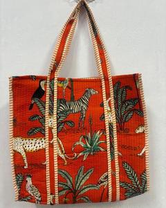 กระเป๋าผ้าควิลท์ทำด้วยมือแนวอินเดียนขนาดใหญ่กระเป๋าสะพายไหล่ของผู้หญิงผ้าคอตตอนพิมพ์ลายเสือใหม่สำหรับฤดูร้อนฤดูใบไม้ร่วงฤดูหนาว - Product Image 3