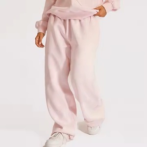 Fabricant en gros OEM ODM Pantalons de survêtement décontractés en coton 100% de poids moyen, brodés, couleur unie, coupe droite, jambe large pour hommes - Product Image 1
