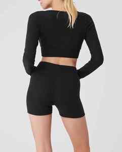 ชุดโยคะของผู้หญิงกางเกงขาสั้นสองชิ้นใส่สบาย & เสื้อตัวบนมีตะเข็บโอเวอร์ล็อก - Product Image 6