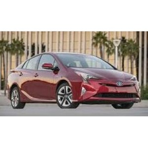 2020 pour Prius FWD SUV avec sièges en cuir, régulateur de vitesse adaptatif, conduite à gauche, pneus R17, feux LED pour un style écologique - Product Image 3