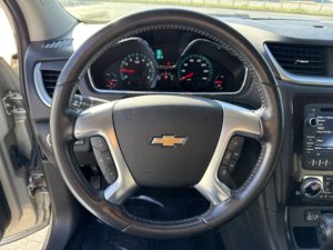 Chevrolet Traverse FWD 4 portes propre d'occasion 2015 - Product Image 3