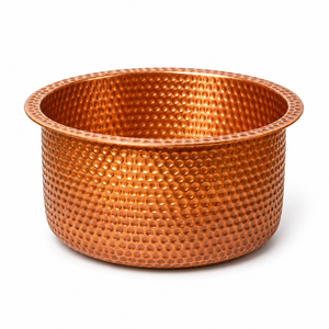 Bañera de Pedicura de Cobre Redonda con Acabado Martillado, Drenaje Manual, para Uso en Salón - Product Image 1