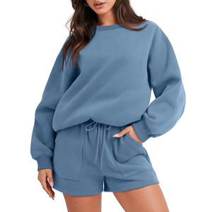 Conjunto de dos piezas con capucha y pantalones cortos para mujer Servicio OEM ODM Sudaderas con capucha de gran tamaño Conjunto doble para damas - Product Image 1