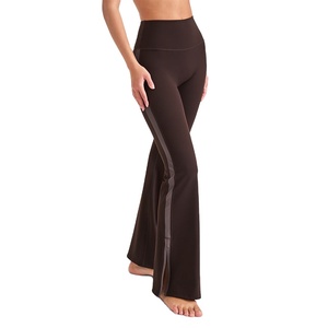 Ensemble de vêtements de sport sur mesure pour femmes : Leggings et haut court de fitness, ensemble 2 pièces pour la gym et le yoga (2026) - Product Image 1