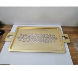 Plateau de service rectangle de conception de découpe laser indien classique Premium plaqué argent avec poignées de découpe de conception d'arc plateau de service - Product Image 6