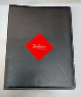 Porte-menu en cuir PU format A4 personnalisé pour restaurant, avec clip, logo personnalisé, design moderne, toutes couleurs, certifié ISO9001, MOQ 25 M&Z