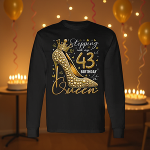 Camiseta promocional de manga larga con estampado de tacones altos para mi 43.º cumpleaños - Product Image 3