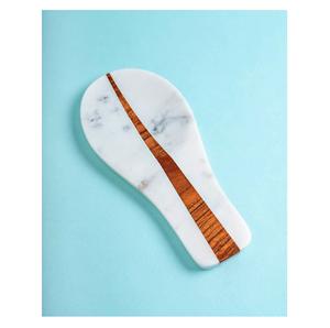 Compre en Línea un Portacucharas de Metal Ecológico Hecho a Mano en Color Personalizado, Apto para Lavavajillas y Horno - Product Image 1