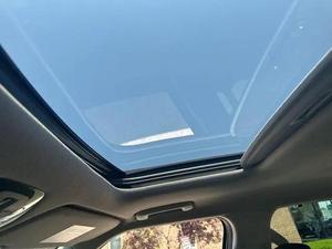 ใช้สำหรับรถยนต์ EV9 SUV ระบบขับเคลื่อนสี่ล้อ เบาะหนัง ยาง R17 ภายในสีเข้ม พวงมาลัยซ้าย - Product Image 4