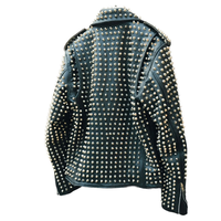 Blouson Bomber Rétro Rock Punk Personnalisé avec Logo pour Hommes et Femmes en Cuir de Vachette, Clous Métalliques, Plumes, Capuche, Écologique, Haute Qualité, Printemps, Décontracté