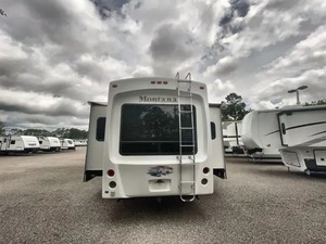 Remolque Keystone M-o-n-t-a-n-a 3400RL 2012, Usado, en Excelentes Condiciones, en Venta para Camping y Viajes - Product Image 6